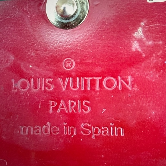 Louis Vuitton Monogram Vernis 4 Key Holder Red - Picture 6 of 9